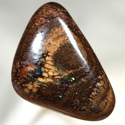 SOLID BOULDER OPAL Huge 49 carats. Sparkling green and purple